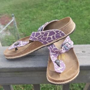 Birkenstock Papillio Gizeh Sandals Women’s 41 (L10/M8) Purple Giraffe